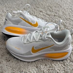 Nike ZoomX Vomero 18